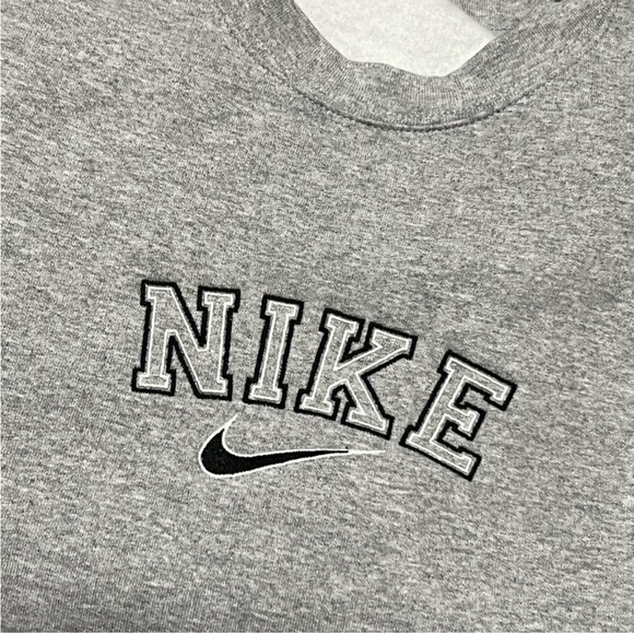 Grey Classic Nike Spellout Crewneck - Picture 2 of 3